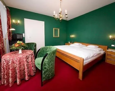 Zum Kranz Garni